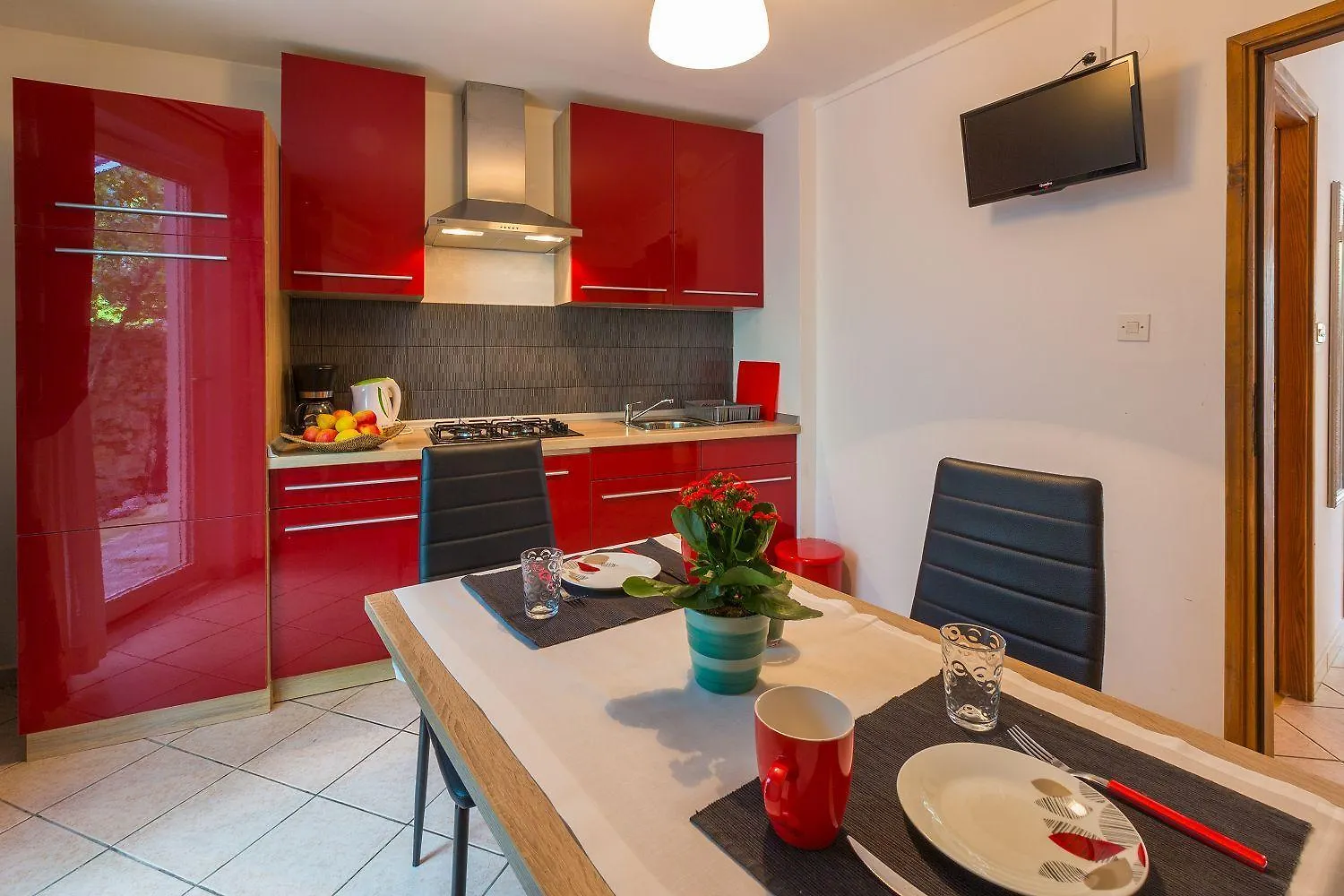 Mediterranes Apartment Mit Drei Terrassen, Grill, Wifi - Nur 500 Meter Zum Strand Crikvenica