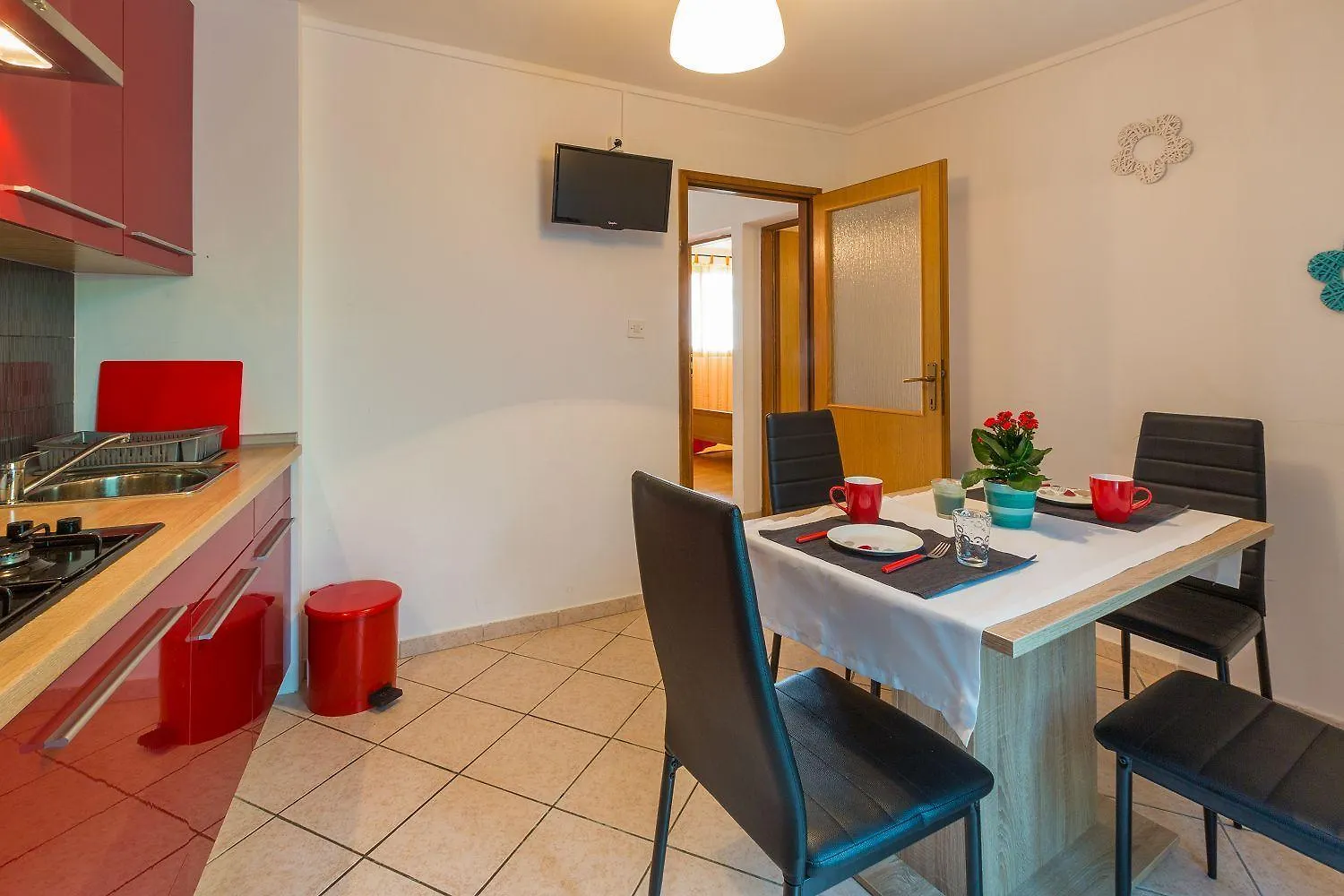 Mediterranes Apartment Mit Drei Terrassen, Grill, Wifi - Nur 500 Meter Zum Strand Crikvenica