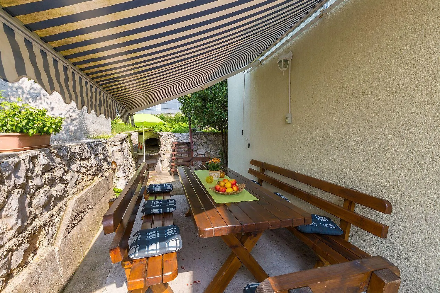 Mediterranes Apartment Mit Drei Terrassen, Grill, Wifi - Nur 500 Meter Zum Strand Crikvenica