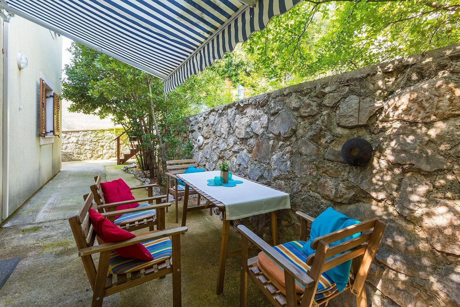 Mediterranes Apartment Mit Drei Terrassen, Grill, Wifi - Nur 500 Meter Zum Strand Crikvenica 0*,  Croatia